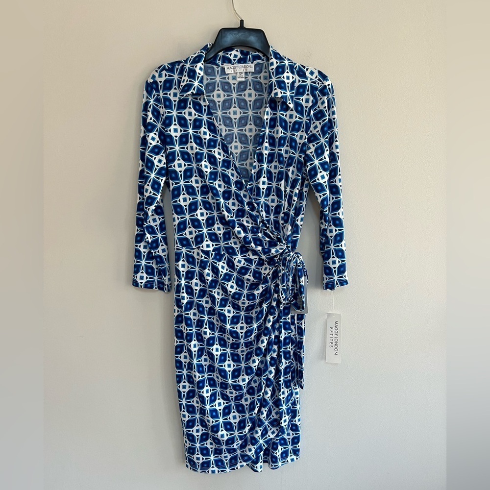 Maggy London NWT Geometric Wrap Dress 3/4 Sleeves in Royal Blue, size 12P